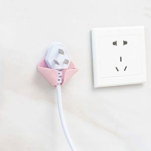 خرید نگهدارنده فیش برق 4 عددی