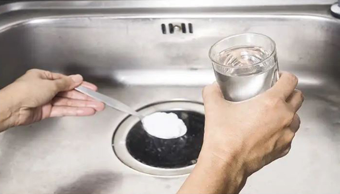 چند راهکار مناسب برای رفع گرفتگی لوله سینک ظرفشویی دوقلو