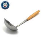 ملاقه استیل دسته چوبی